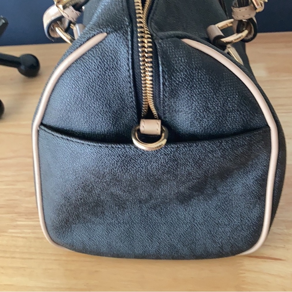 Michael Kors Black GraysonSatchel with Tan Handles and Gold Hardware - Picture 3 of 9